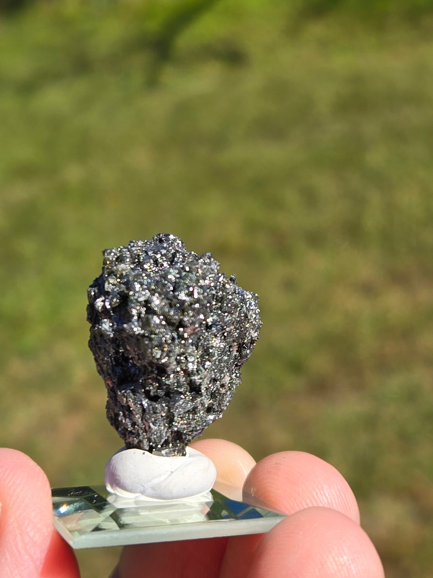 Iridescent Carborundum (Man Made Silicon Carbide)(B)