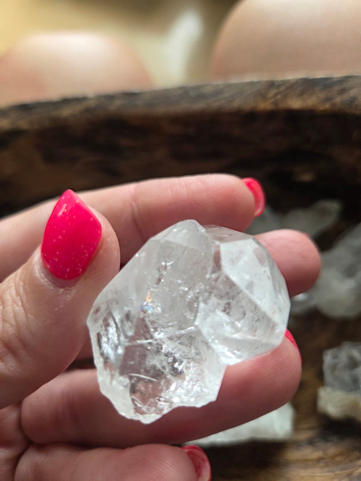 Quartz Points and Mini Clusters