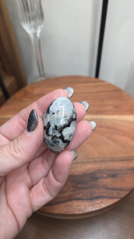 Rainbow Moonstone Shiva