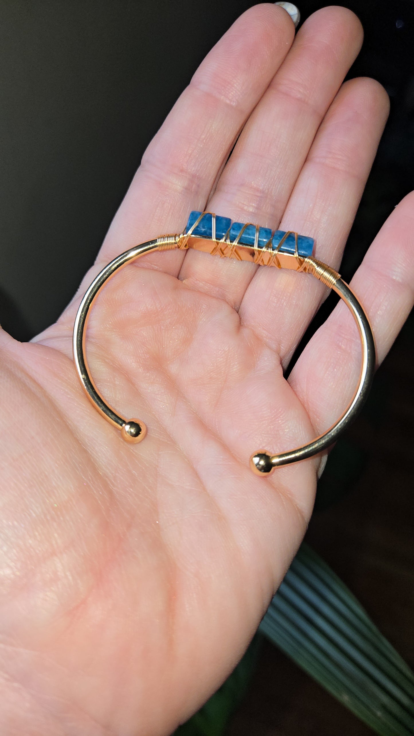 Apatite Cuff Braclet