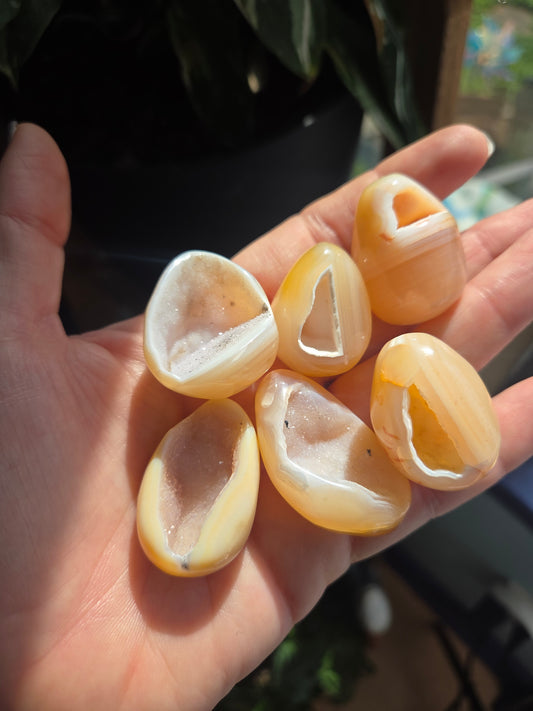 Druzy Agate Eggs (6)