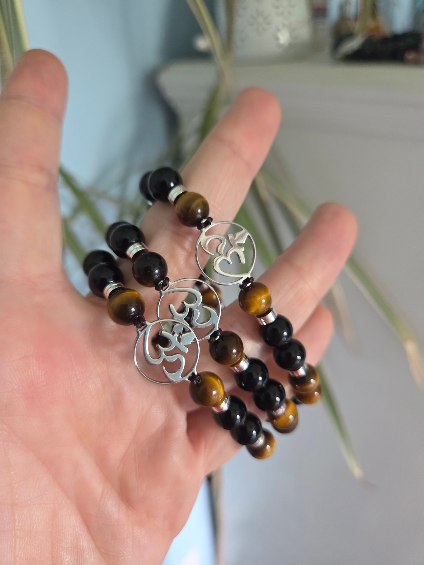 Tiger Eye OM (ॐ) Braclet