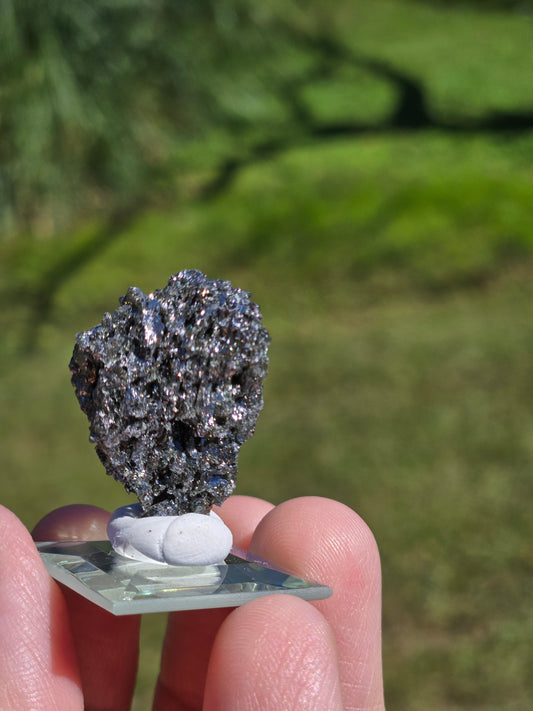 Iridescent Carborundum (Man Made Silicon Carbide)(B)