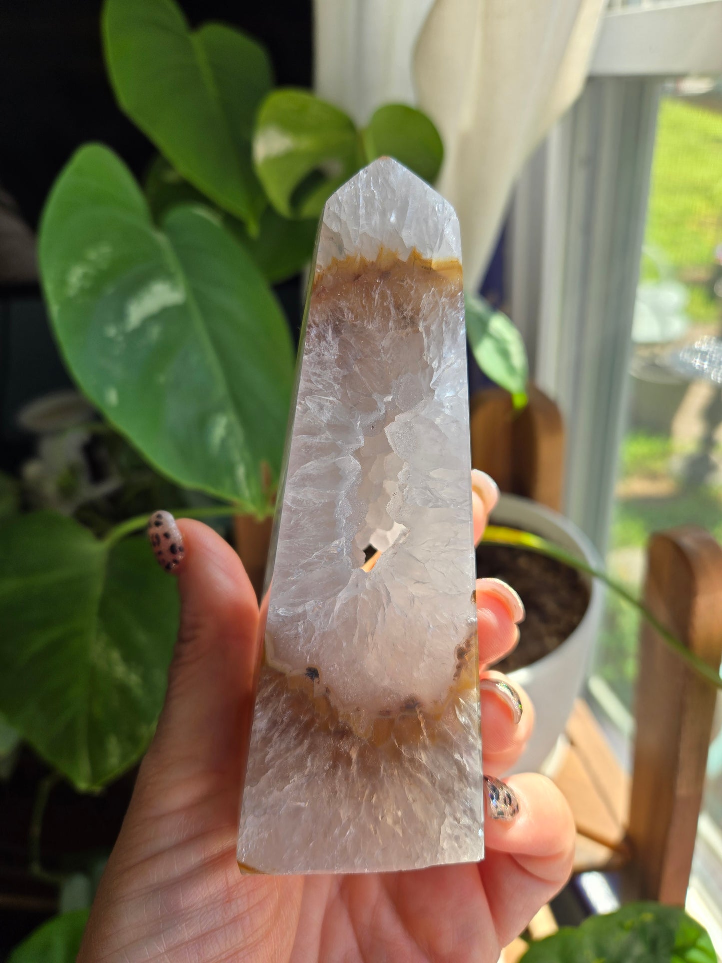 Agate Tower (32K)