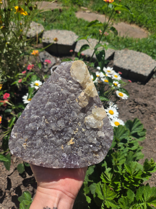 Sugar Amethyst Freeform (self stands)