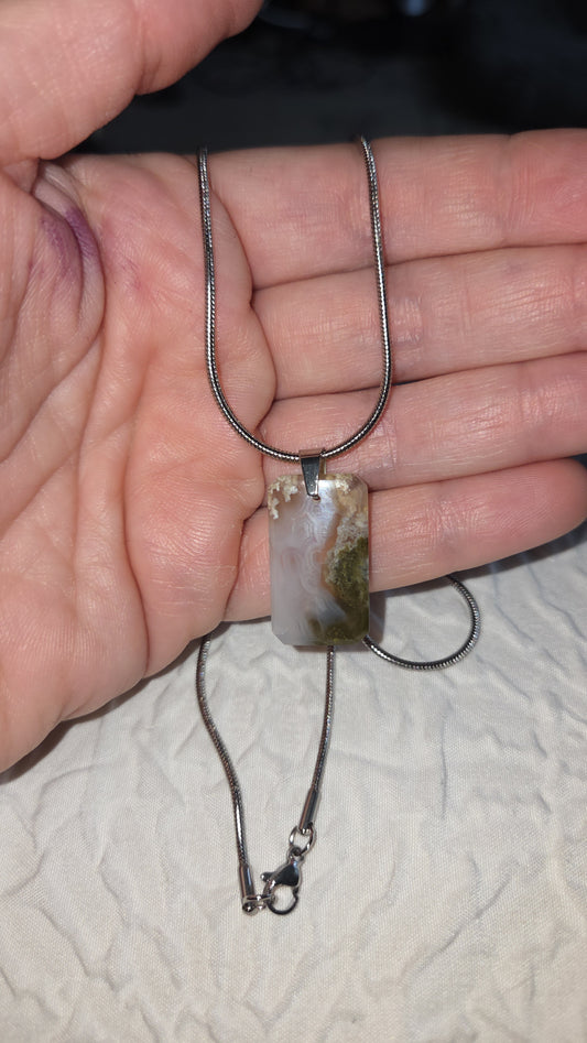 Moss Necklace