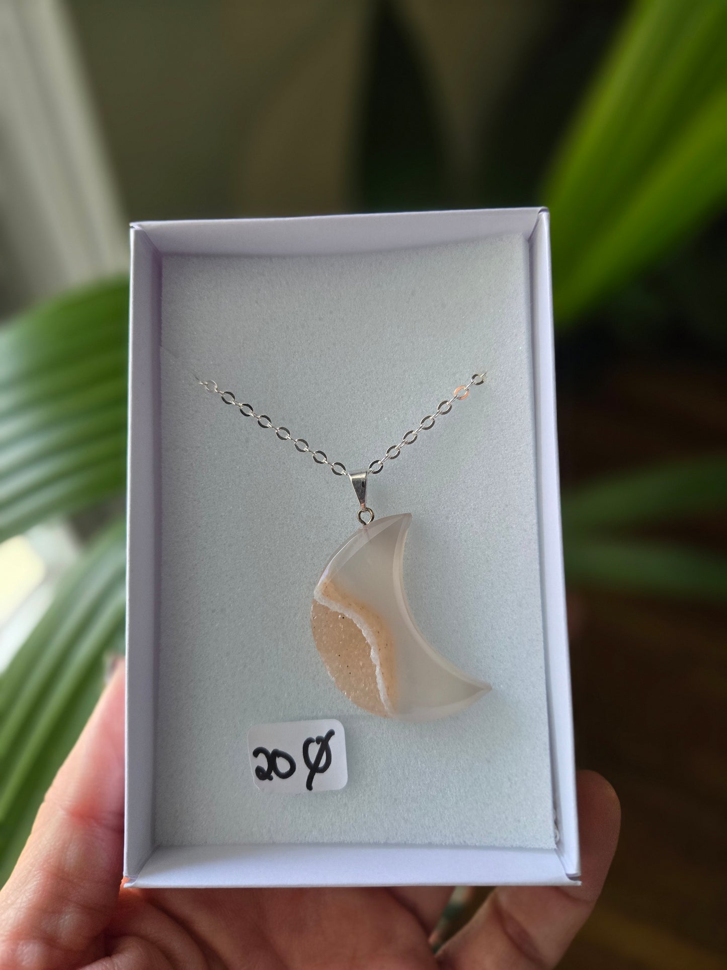 Agate and Amethyst Moons 🌙