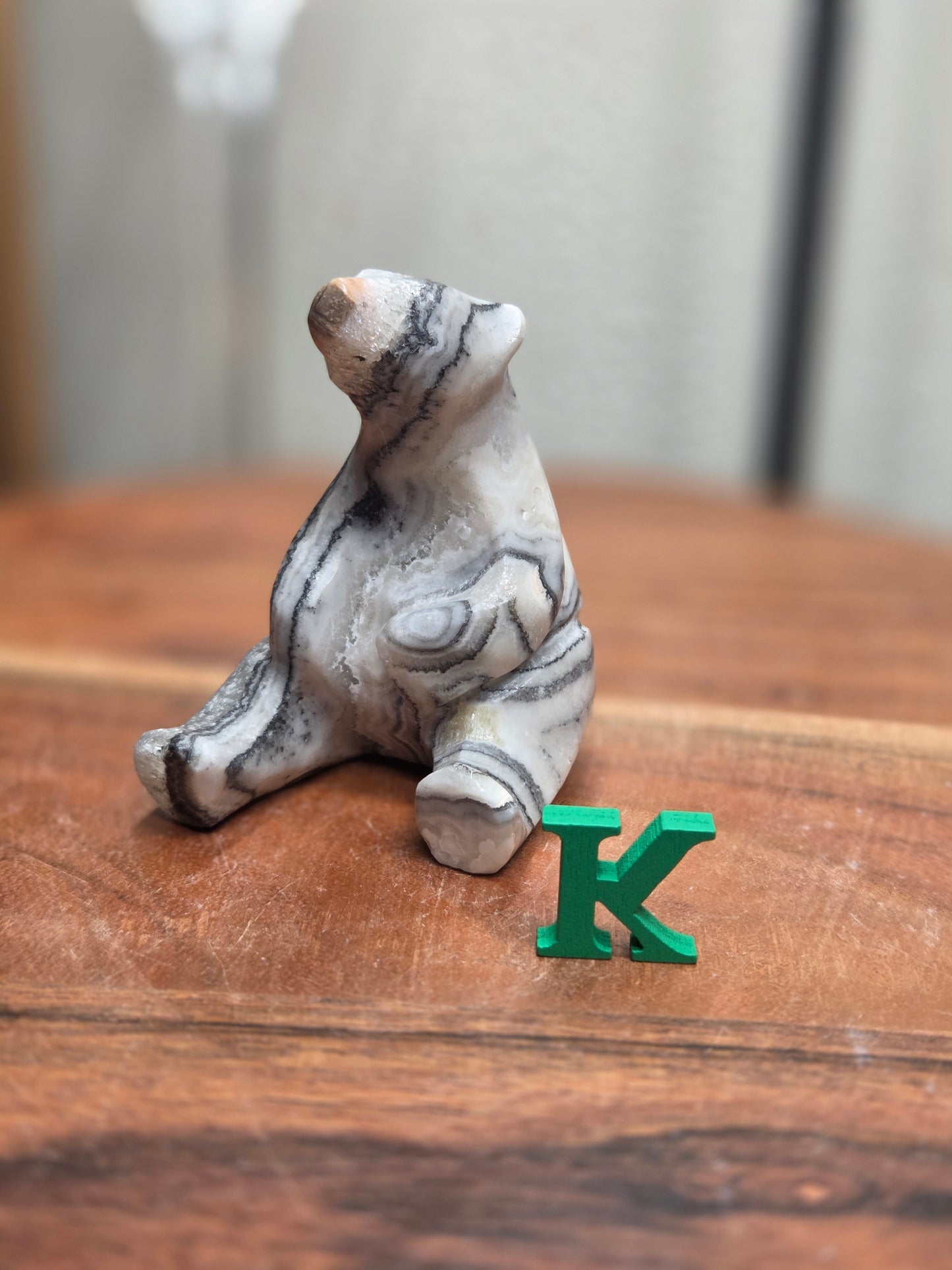 Onyx Sitting Bear (medium)