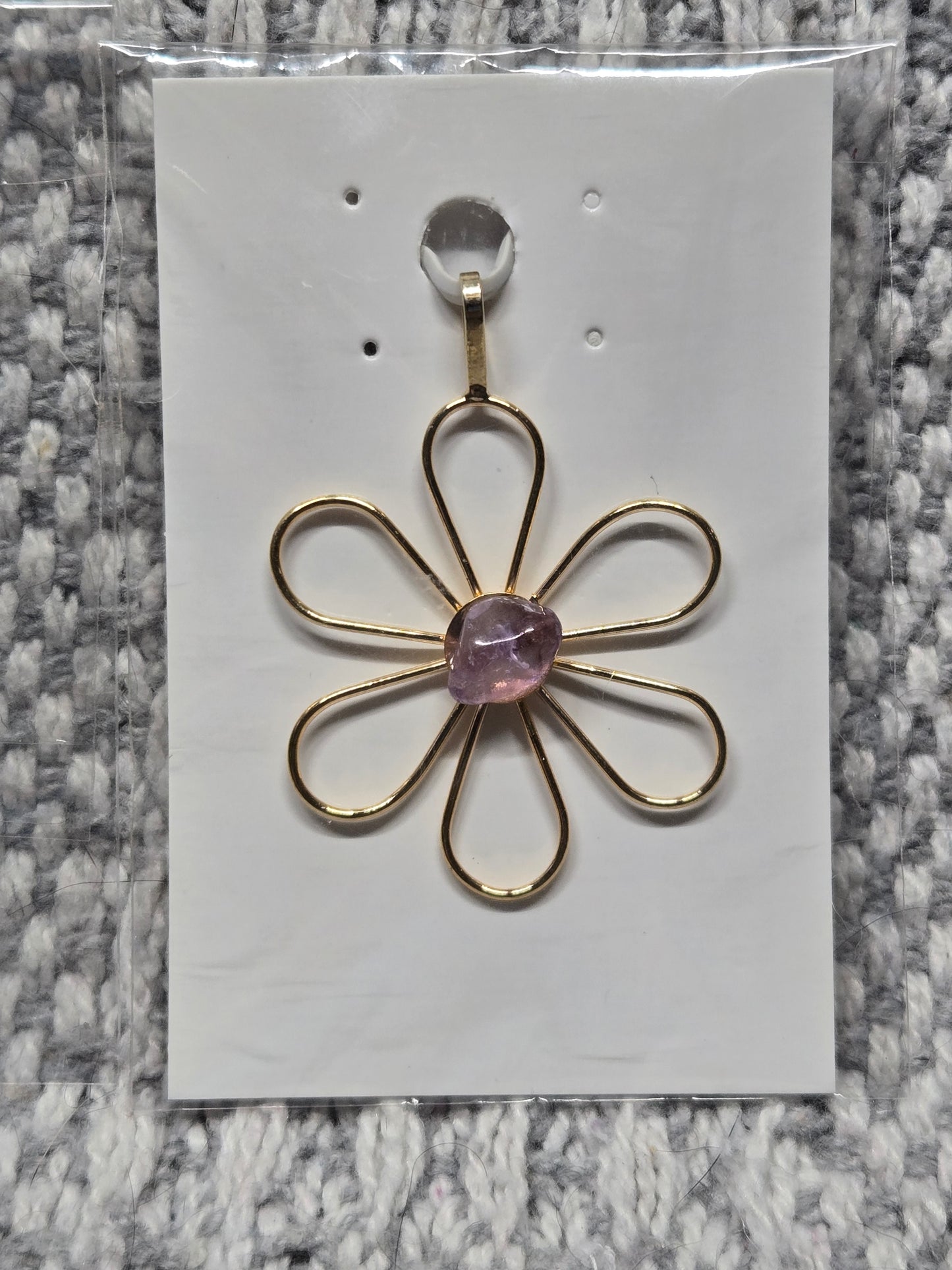 Daisy Pendant