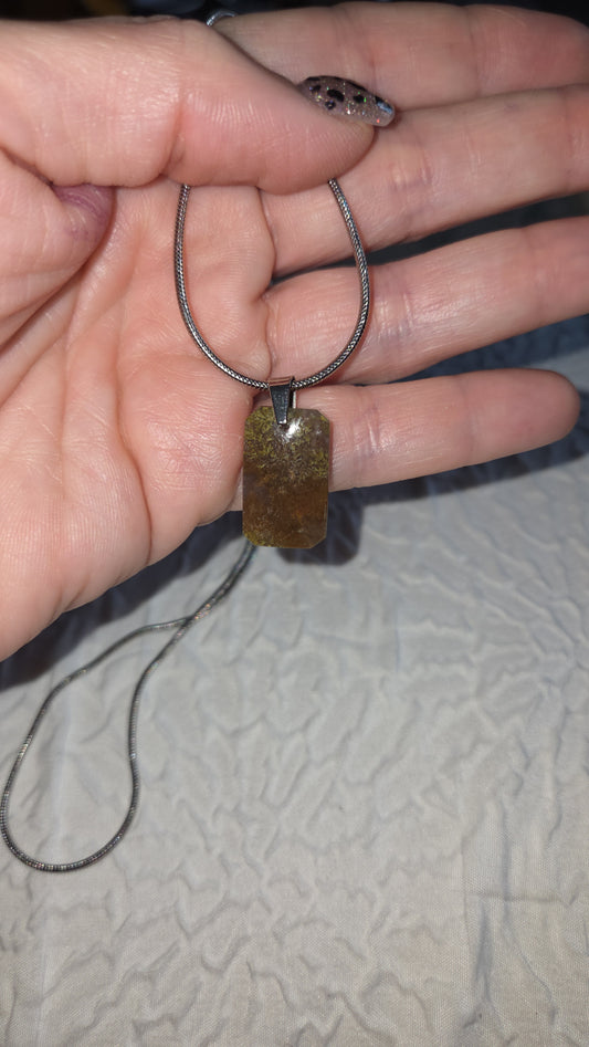 Moss Necklace