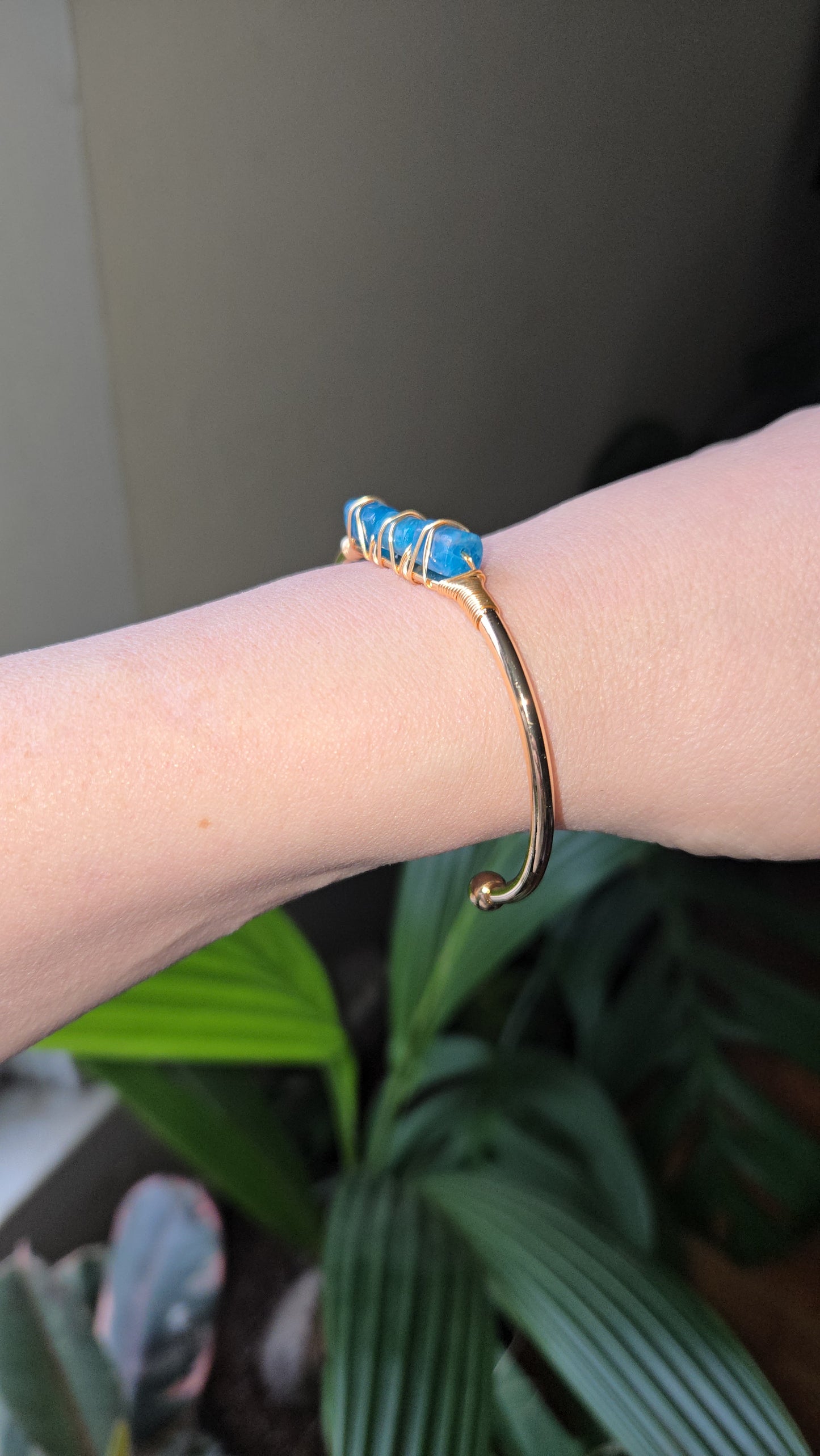 Apatite Cuff Braclet